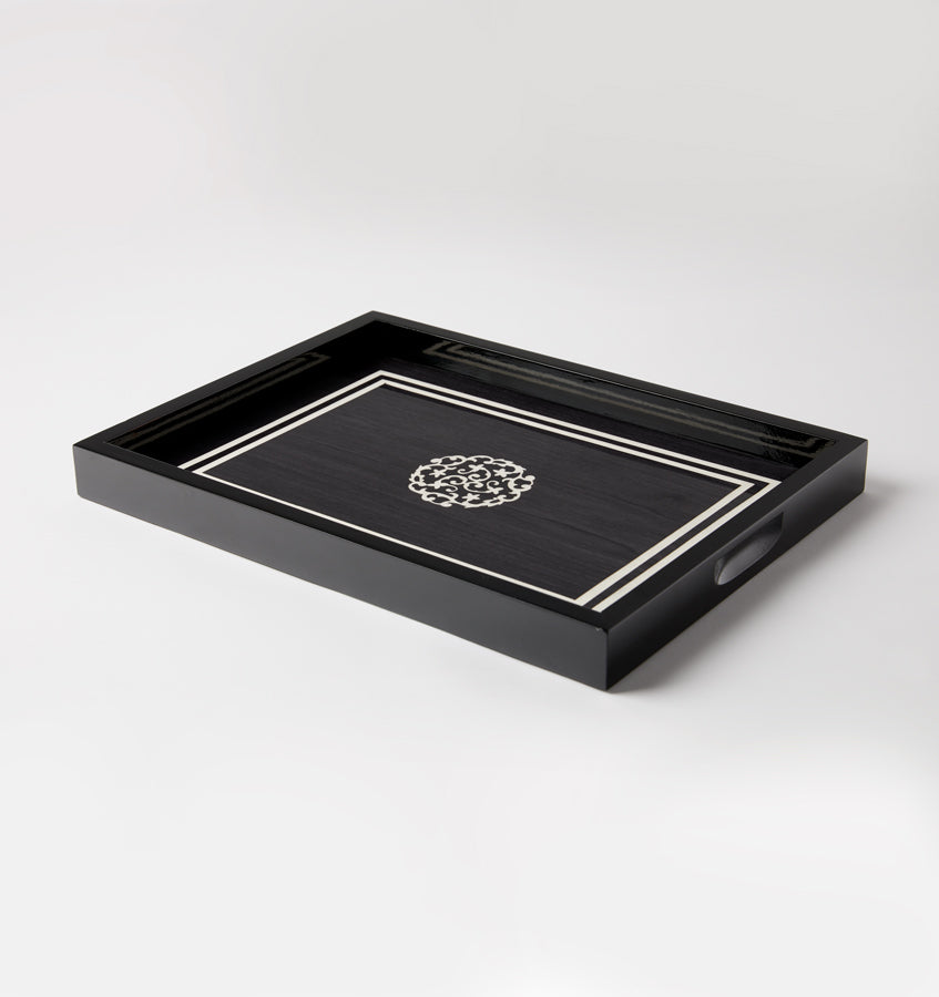 variant__black/white