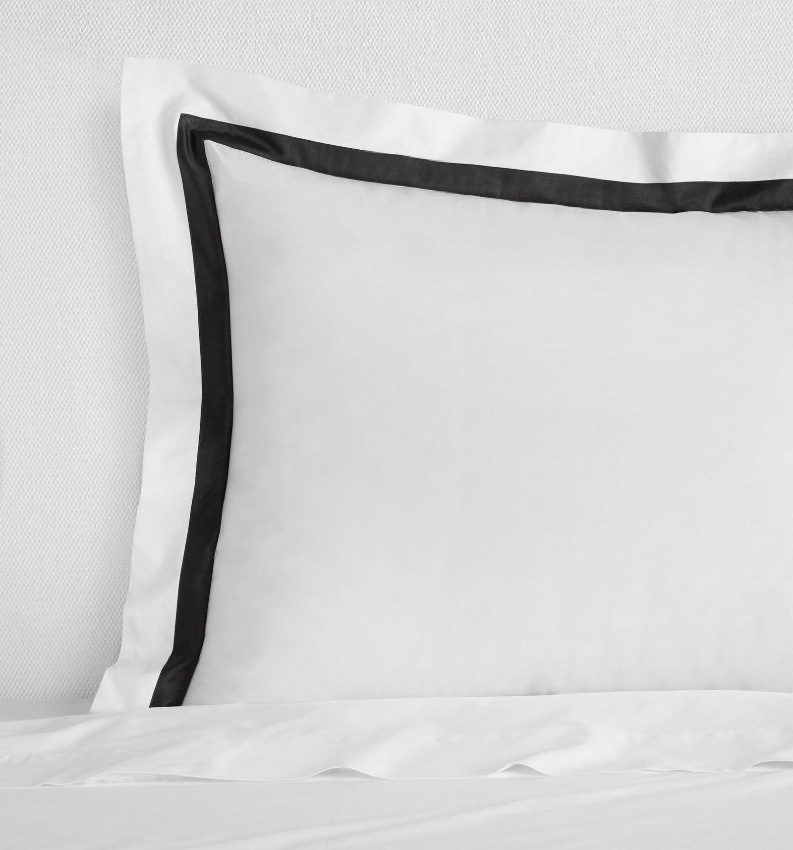 variant__white/black