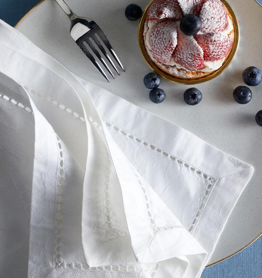 Acanthus Tablecloth